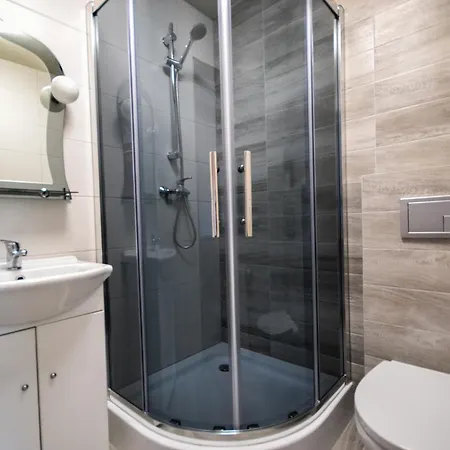 ホームステイ Goscinne Helena ブコビナ・タトシャンスカ