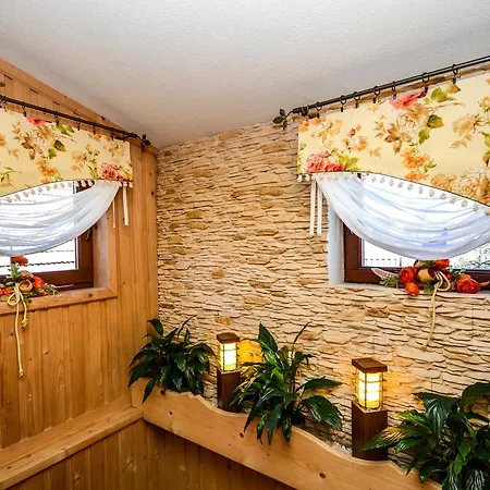 Goscinne Helena ホームステイ ブコビナ・タトシャンスカ